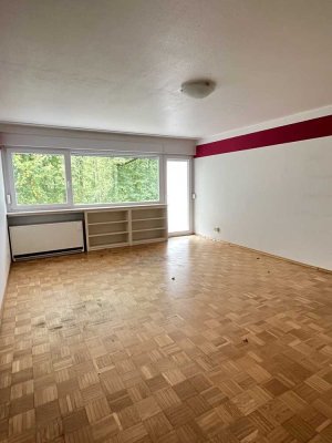 möbliertes WG-Zimmer mit Balkon zu vermieten