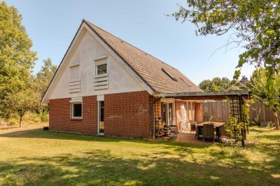 Modernisierte Doppelhaushälfte mit Carport in gefragter Wohnlage