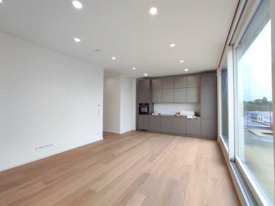 Exklusives Penthouse mit Weitblick, Klimatisiert und mit Dachterrasse - Stellplatz mit Wallbox mögl.