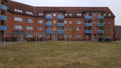 ⭐ Ab 01.04.2025, frisch renovierte Etagenwohnung mit Balkon