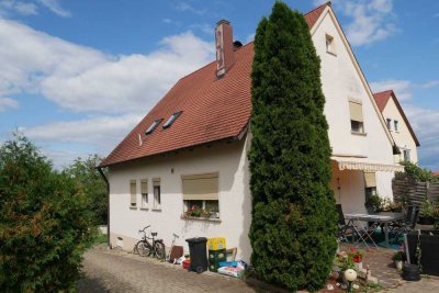 Kleines Wohnhaus in herrlicher Ortsrandlage