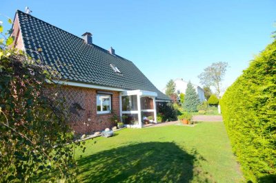 Sehr gepflegtes Einfamilienhaus mit Wiesenblick in Hemme