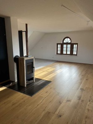 Schöne 3,5-Zimmer-Maisonette-Wohnung mit gehobener Innenausstattung in Dresden