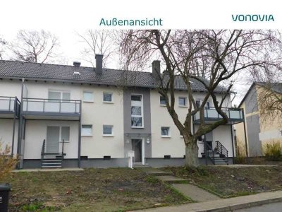 Ab sofort: Frisch renovierte 3,5-Raum-Wohnung mit eigener Terrasse