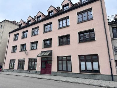 Tolle 3-Zimmerwohnung, 100m2, Innenstadt, direkt am St.Ulrich