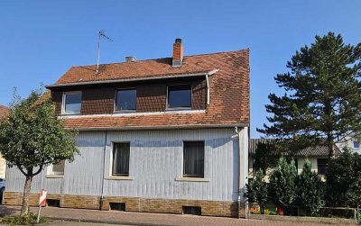 Charmantes 7-Zimmer-Haus mit Garage und Garten in Eggenstein