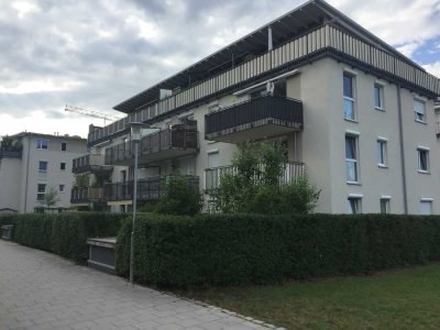 Schöne 2-Zimmer-Wohnung mit Balkon, Einbauküche und TG in Garching