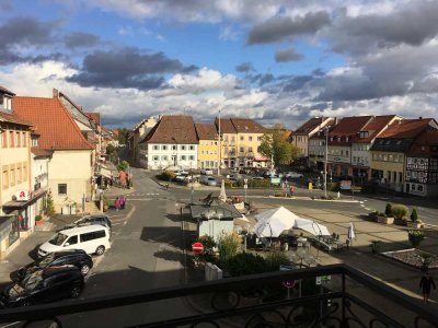 Wunderschöne renovierte 2-Zimmer-Wohnung am Marktplatz in Bad Königshofen