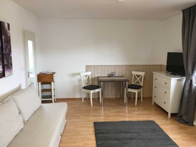 Frisch renoviertes, gepflegtes Apartment mit Blick ins Grüne!