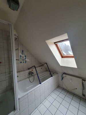 Attraktive 2,5-Zimmer-Maisonette-Wohnung mit Balkon in Tönisvorst