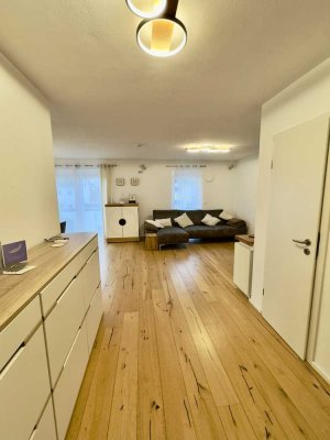 Exklusive 5 Zimmer KFW 55 Maisonette-Wohnung mit Garten,  PV, Klima, WP