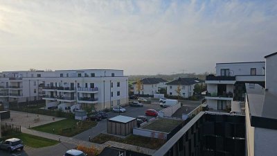 Gehobene und moderne 3 Zimmer-Wohnung im Staffelgeschoss mit Tiefgaragenstellplatz