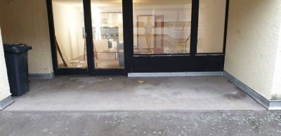 Helle und großzügig geschnittene Wohnung mit Terrasse sucht neuen Mieter.