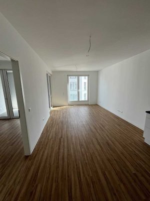barrierefreie 2-Zimmer-Wohnung im 1.OG, EBK, Bad mit Dusche, Loggia Süd-Ost