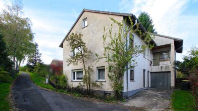 Einfamilienhaus mit großem Garten in Ortsrandlage von Eckweisbach