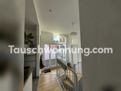 Tauschwohnung: Sanierte DG-Maisonette in Friedenau gegen Größer