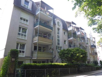 Eigennutzer aufgepasst... gefragte Lage... 2 Zimmer Wohnung mit Balkon, TG- Stellplatz und Aufzug