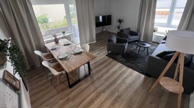 Exklusives möbliertes Zwei-Zimmer-Apartment am Park