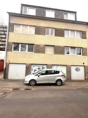 Exklusive 3-Raum-Hochparterre-Wohnung mit eigenem Garten in Köln Bocklemünd