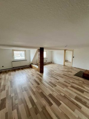 3-Zimmer Dachgeschosswohnung in Wallensen