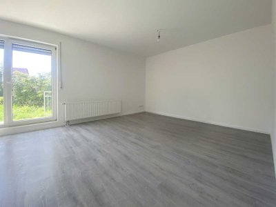 Erstbezug nach Renovierung: 3-Zimmer-Wohnung plus Souterrain mit Terrasse und Garten in Zschöchergen