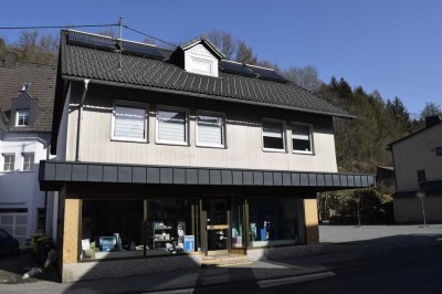 Wohnhaus mit Garten und Scheune im Zentrum von Ludwigsstadt