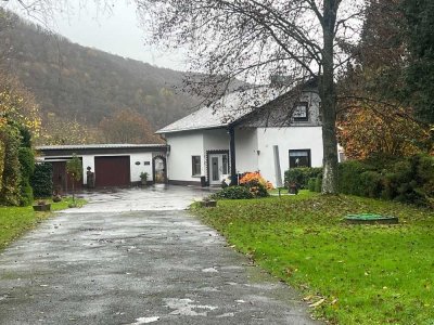 Top-Gelegenheit! Einfamilienhaus mit ELW und großem Grundstück in Bruschied/Rudolfshaus