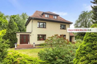 IMMOBERLIN.DE - Top-Lage: Ein-/Zweifamilienhaus nahe Groß Glienicker See mit Ausbaupotenzial