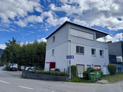 Hochwertige 2,5-Zimmerwohnung in Kleinwohnanlage