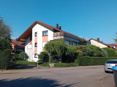 Schöne, großzügige Dachterrassenwohnung in guter Lage