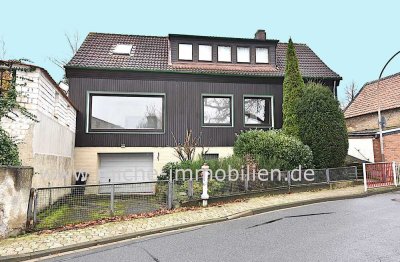 Gemütliches Einfamilienhaus mit großen Räumen, Voll-Keller, Garage und viel Potenzial.