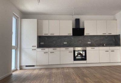 Neuwertige 4-Zimmer-Wohnung mit Balkon und EBK in Bernau bei Berlin