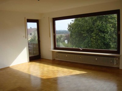 4-Zimmer-Wohnung mit Balkon in Edling