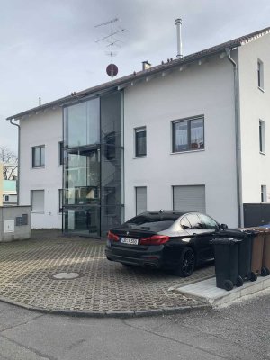 Teilseesicht , Sonnige Maisonette Wohnung mit Balkon und Garten ,mit Teilseeesicht