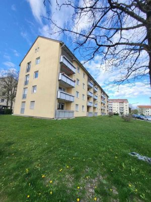 Am Römerhang: Moderne 2-Zimmer-Wohnung mit Südbalkon