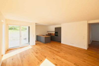 Moderne 2-ZKB Wohnung mit Terrasse, hochwertiger EBK und 2 PKW-Stellplätzen in Lahnstein