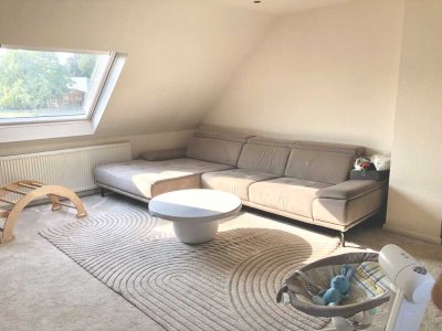 Fühlt sich an wie ein Haus! 3 Etagen Wohnung mit Dachterrasse, Garten und Garage!