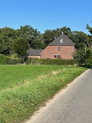 Landhaus in den Feldern von Tönisberg!!