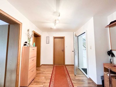 Charmante 2-Zimmer-Wohnung mit großem Balkon am beliebten Weinweg zu verkaufen!