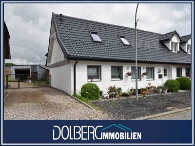 Einfamilienhaus mit möglicher Einliegerwohnung,
Dorfleben 10 km westlich von Husum