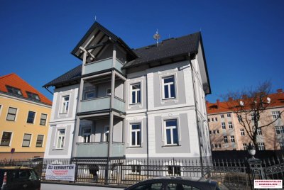 Wunderschöne Dachgeschosswohnung mit Balkon in Neunkirchen zu mieten!