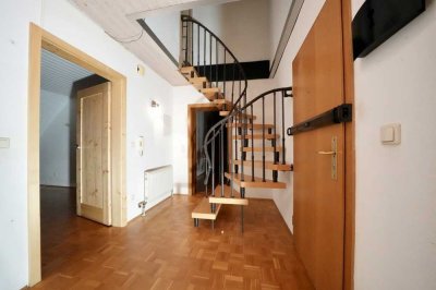 Großzügige 4-Zimmer Maisonette Wohnung mit Loggia