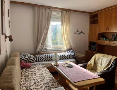 Schöne ruhige 4-Zimmer-Wohnung mit neuer Fernwärmeausrüstung! Ideal für Familien!