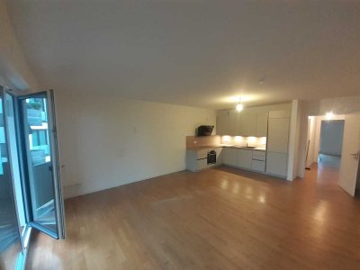 Moderne 3-Zimmer-Wohnung mit EBK und Südbalkon in Hamburg Osdorf  ab 1.2.25 oder früher