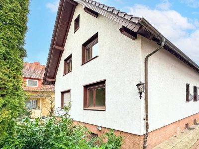 Zweifamilienhaus mit Charakter – Ideal für kreative Gestaltungsideen