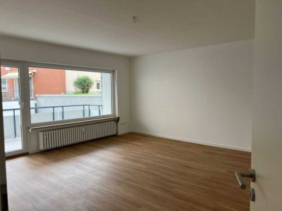 Neu renoviert: 3,5 Zimmer, Küche, Bad, WC in Bad Kissingen (Ablöse Küchenmöbel auf VB möglich)