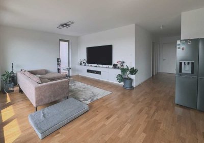 Möbilierte 4-Zimmer-Wohnung mit luxuriöser Innenausstattung in Meerbusch