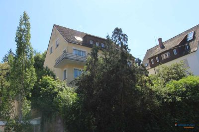 Dreifamilienhaus in gefragter Lage mit tollem Stadtblick - komplett frei ab April 2025