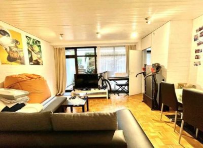 Top gelegene 1 Zimmer Wohnung mit Terrasse und Parkett