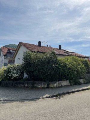 Attraktive Doppelhaus-Hälfte in Gingen